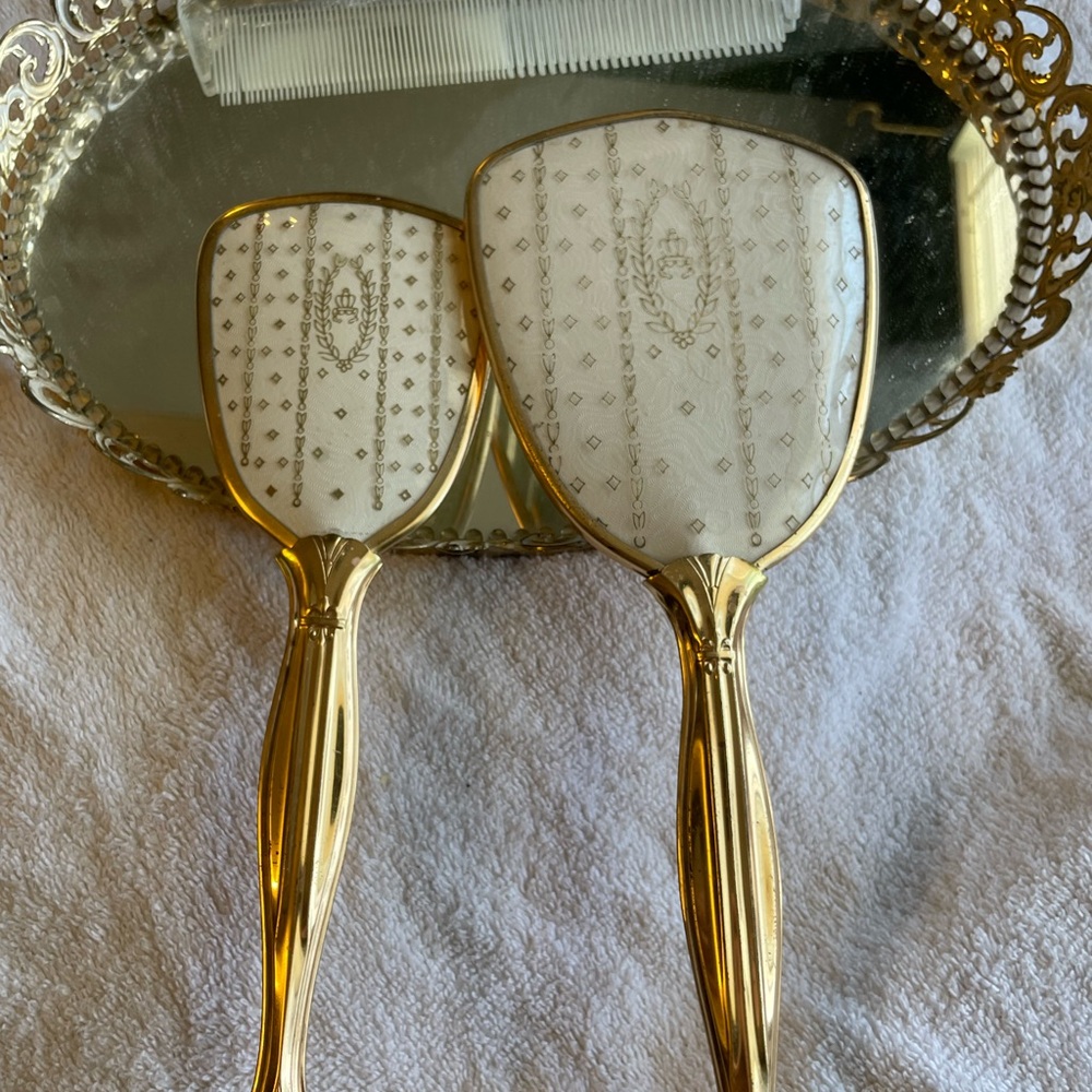 Gold Vintage-Style Vanity Hairbrush and Mirror Tray Set - Picture 6 of 6